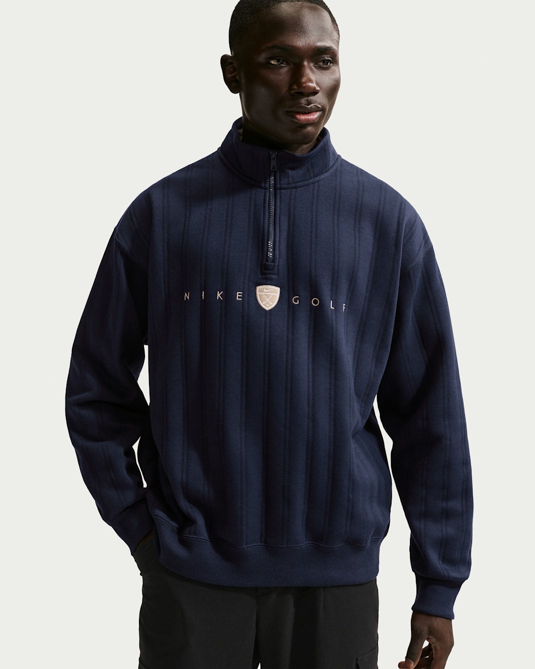 Nike Fairway Fresh Parte de arriba de golf oversize con media cremallera Therma-FIT - Hombre - College Navy/Limestone