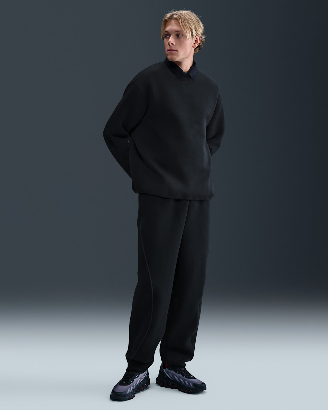 Nike Tech Men's Oversized Fleece Trousers - Black/Black