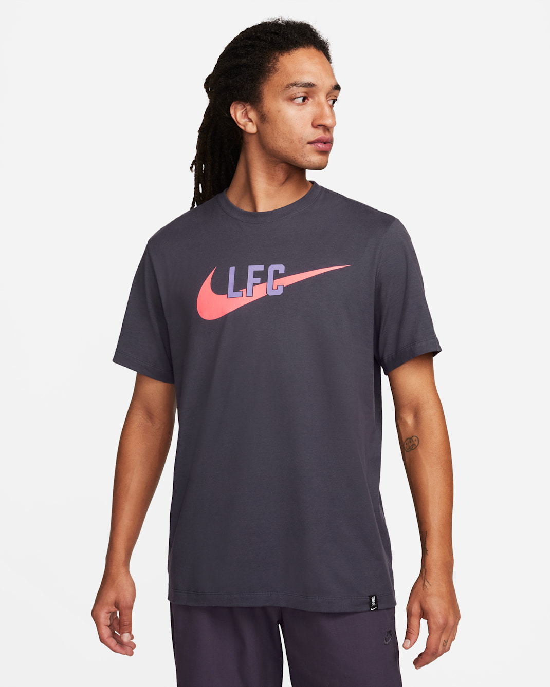 Liverpool F.C. Swoosh Men's Nike T-Shirt - Gridiron