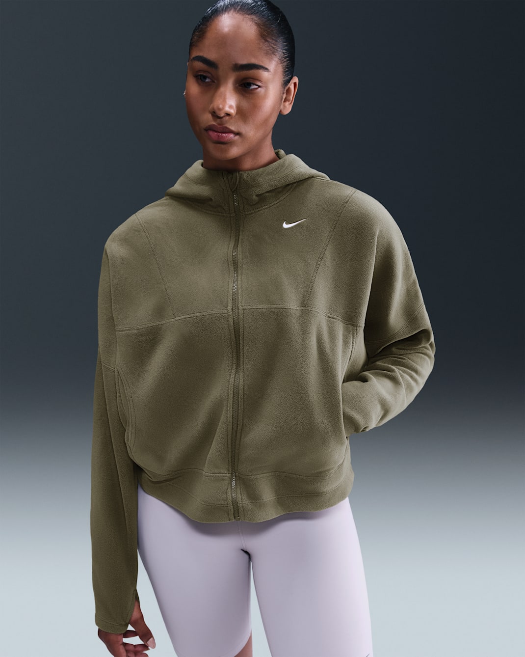 Nike One Oberteil mit durchgehendem Reißverschluss und Therma-FIT-Technologie (Damen) - Medium Olive/Weiß