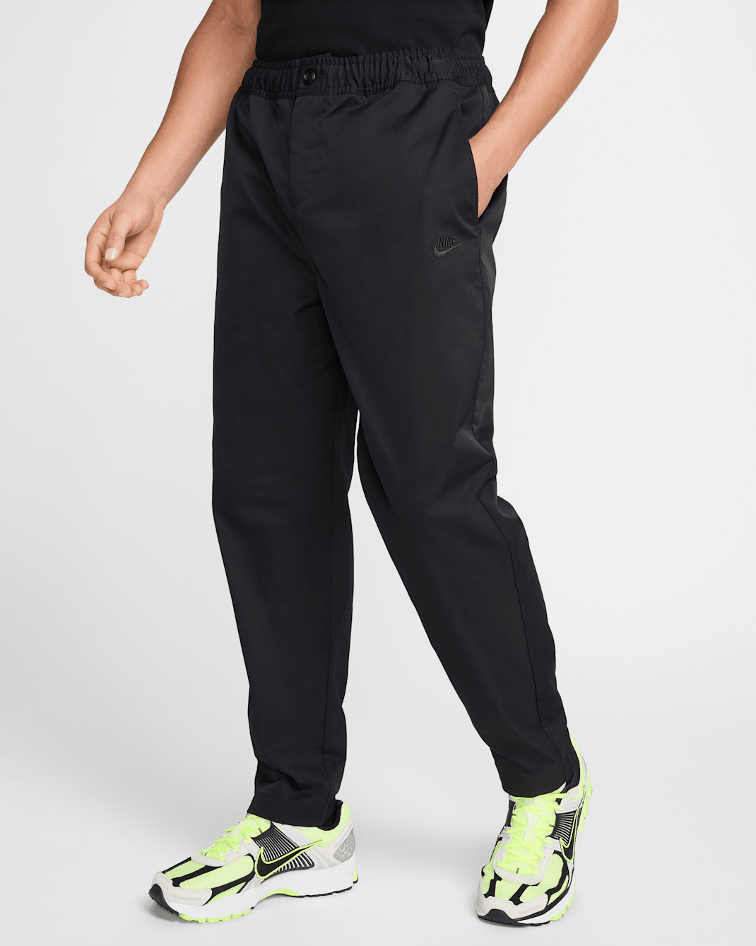 Nike Club Men's Woven Tapered Pants - Black/Black