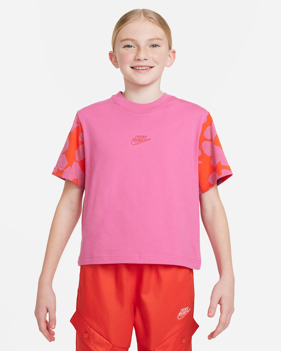 Nike Sportswear Older Kids' (Girls') Boxy T-Shirt - Alchemy Pink