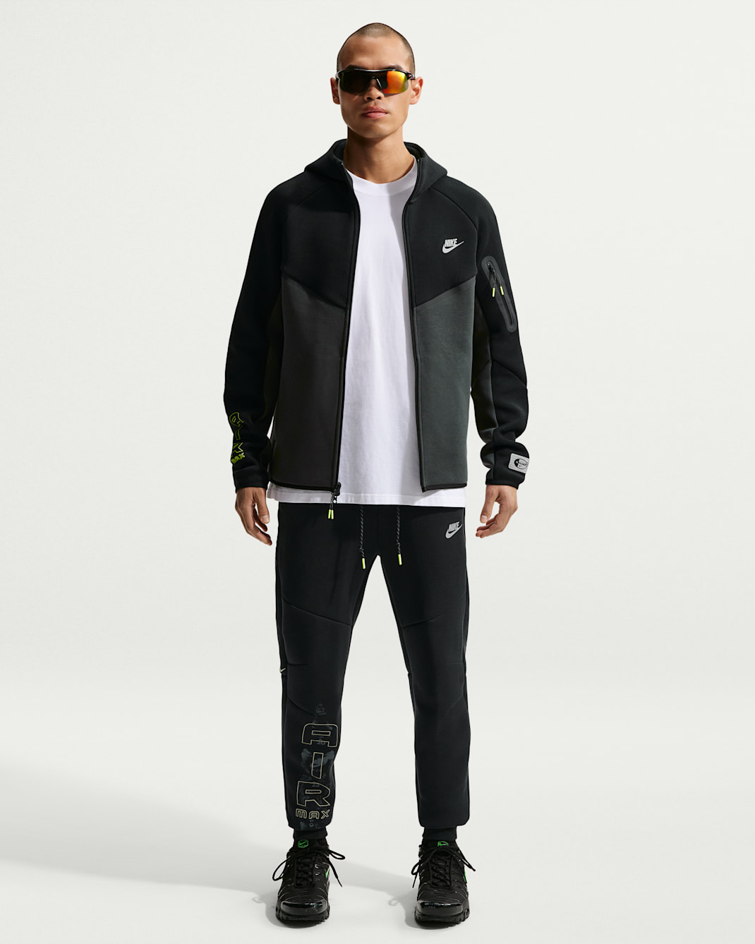 Nike Tech Men's Fleece Joggers - Black/Neon Yellow