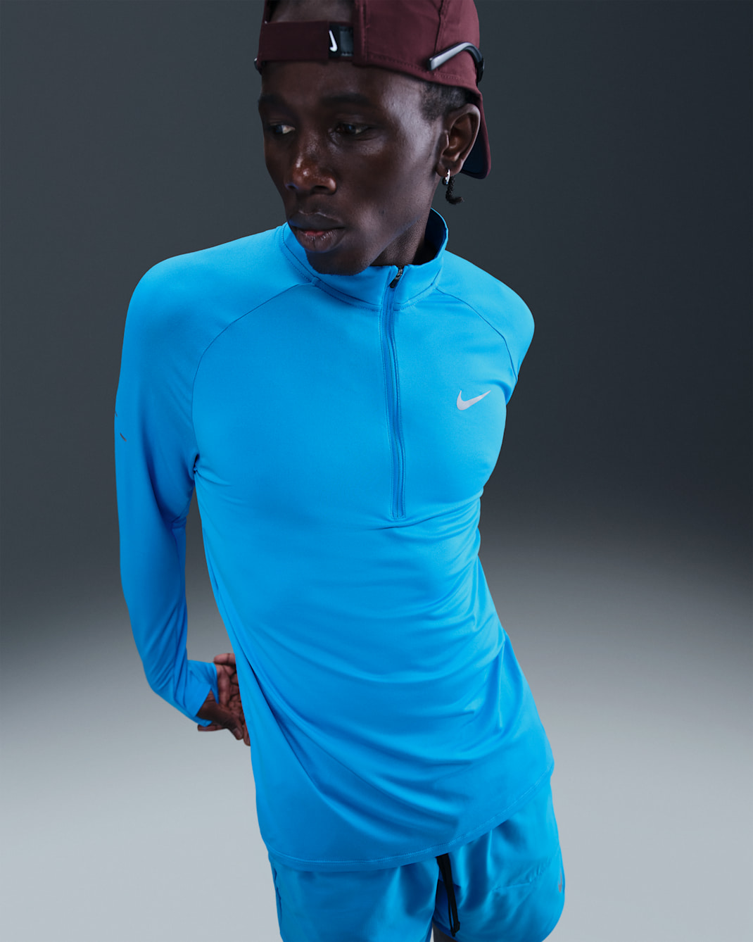 Nike Stride Dri-FIT løpeoverdel med glidelås i halsen til herre - Blue Hero