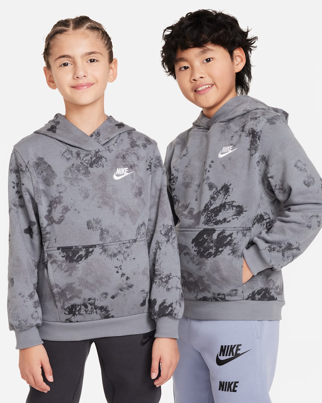 Nike Sportswear Club Fleece Big Kids' Pullover Hoodie - Smoke Grey/White