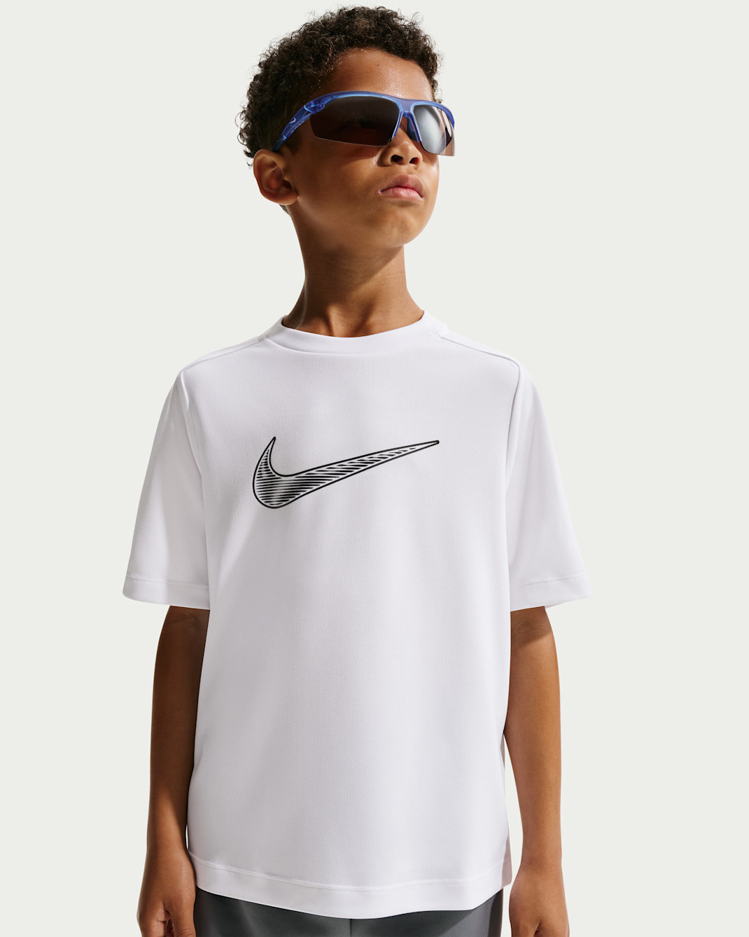 Playera de entrenamiento de manga corta Dri-FIT para niño talla grande Nike Multi - Blanco/Negro