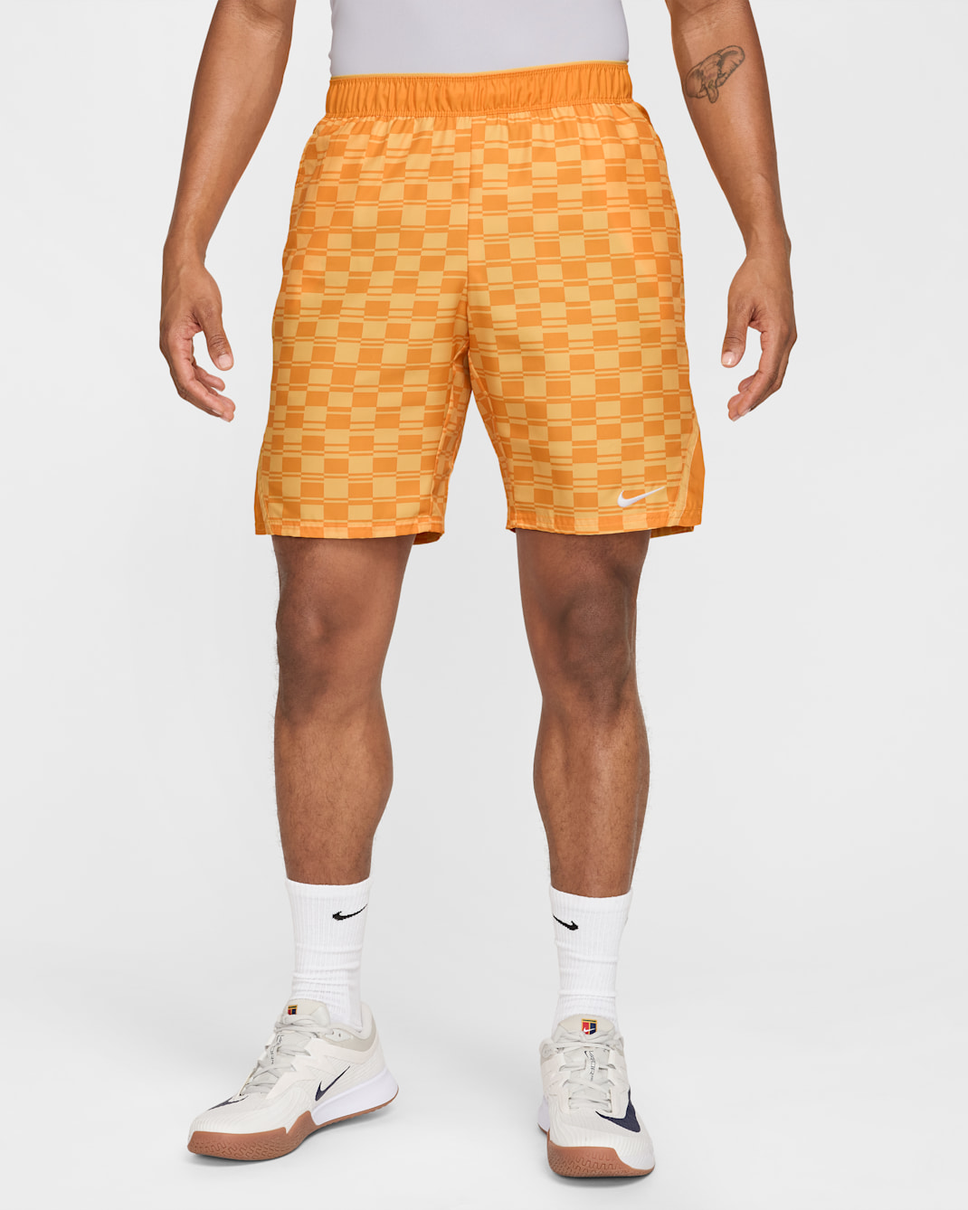 NikeCourt Victory Men's 9" Dri-FIT Tennis Shorts - Topaz Gold/White