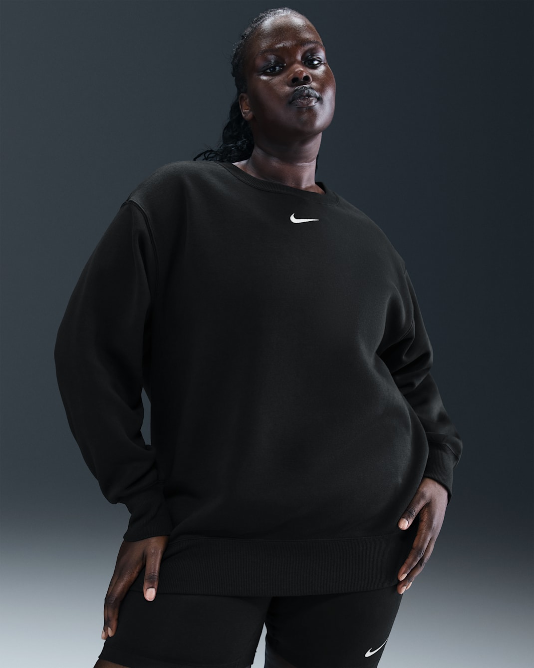Nike Sportswear Phoenix Fleece Women's Oversized Crew-Neck Sweatshirt (Plus Size) - Black/Sail