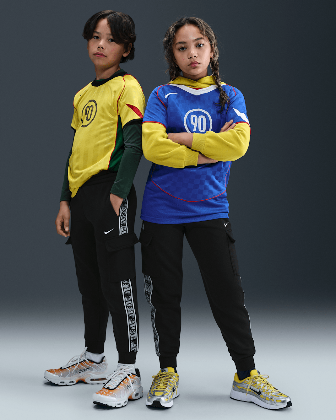Nike Sportswear Club Fleece Older Kids' Cargo Trousers - Black/Black/Black/White
