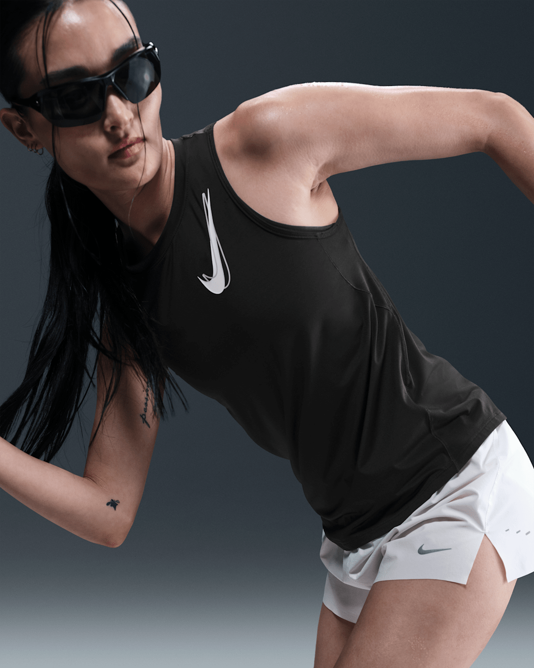 เสื้อกล้ามวิ่งผู้หญิง Dri-FIT Nike One - ดำ