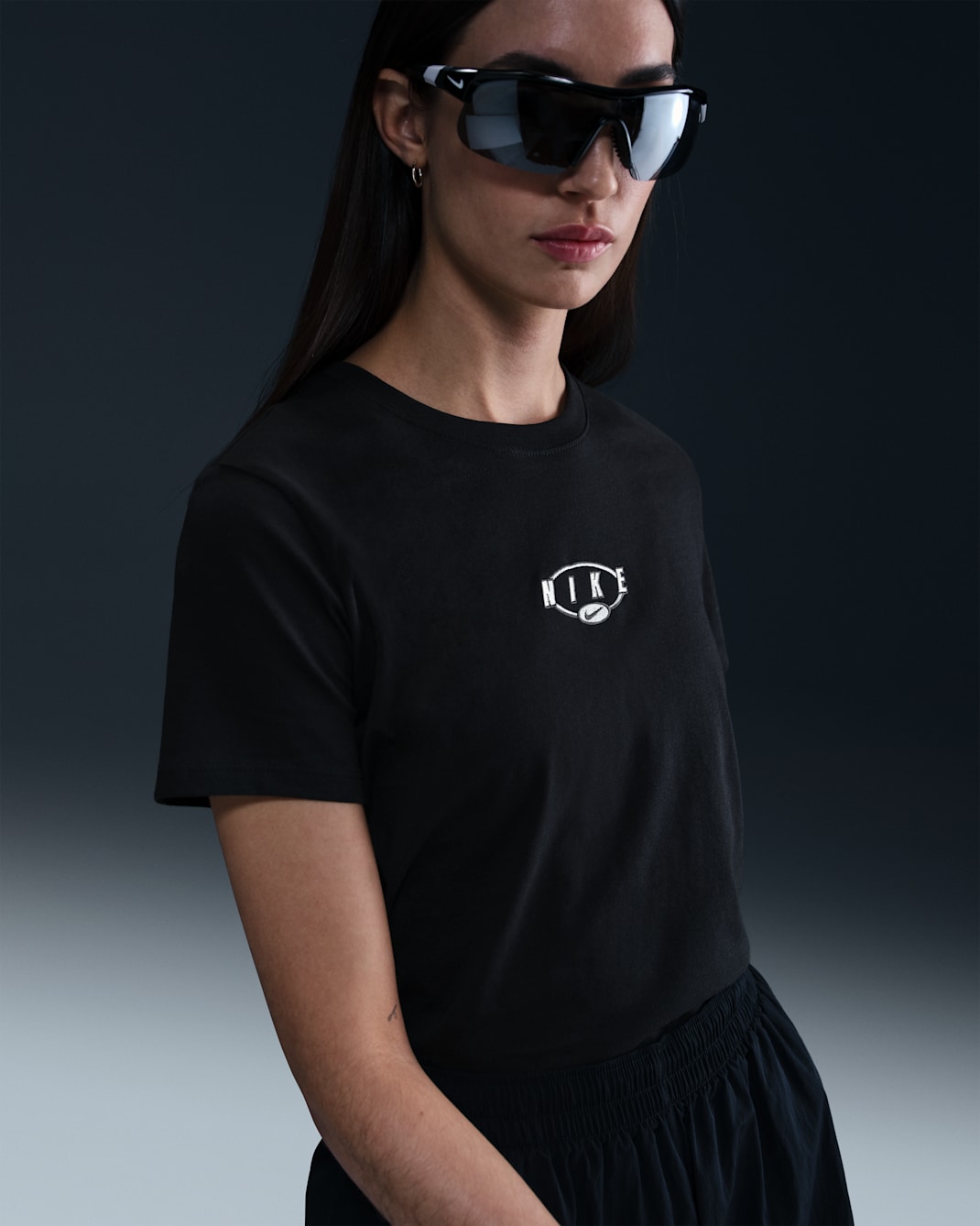 Playera de manga corta para mujer Nike Sportswear Club - Negro
