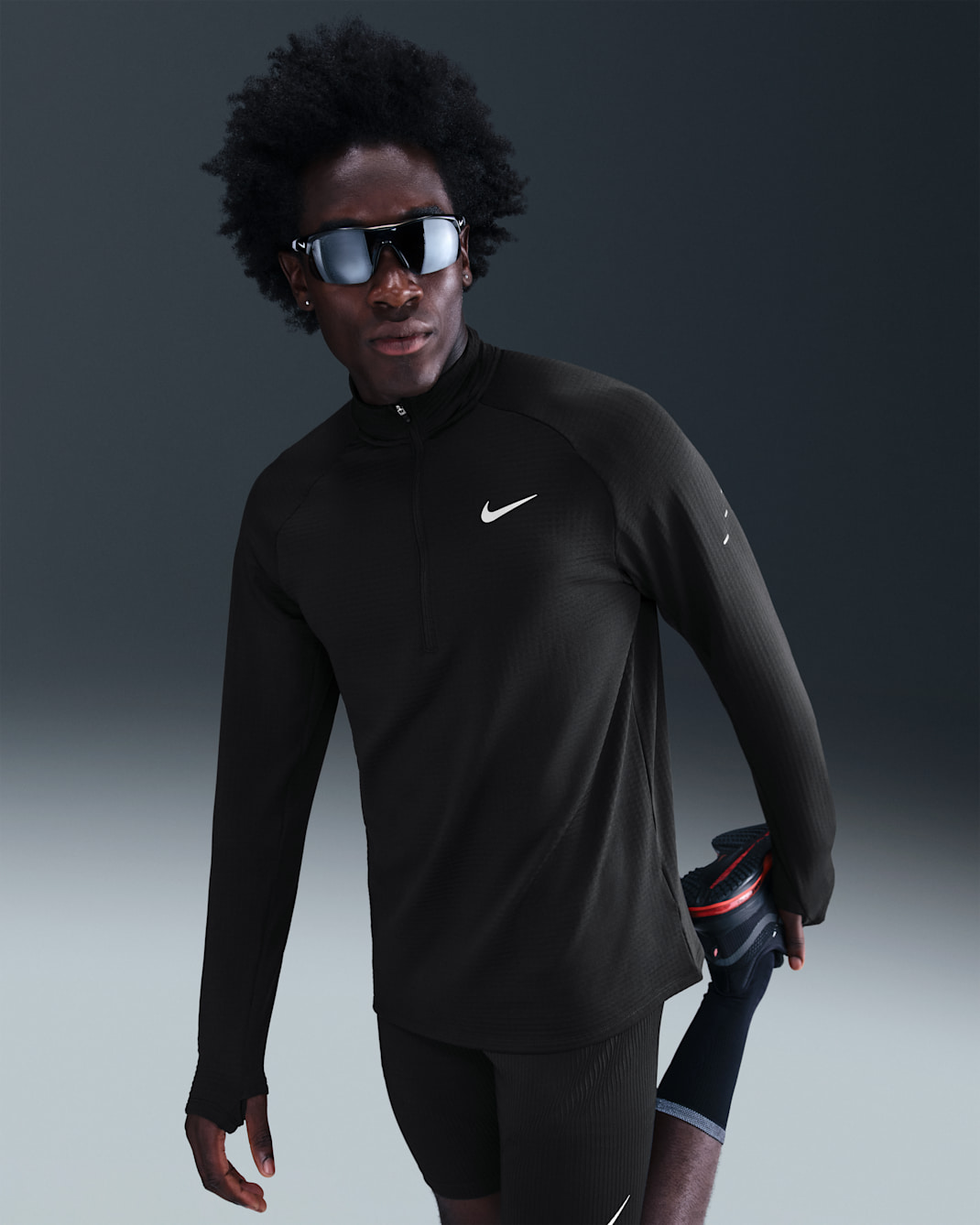 Nike Stride Men's Therma-FIT Repel Winterized 1/2-Zip Running Top - Black