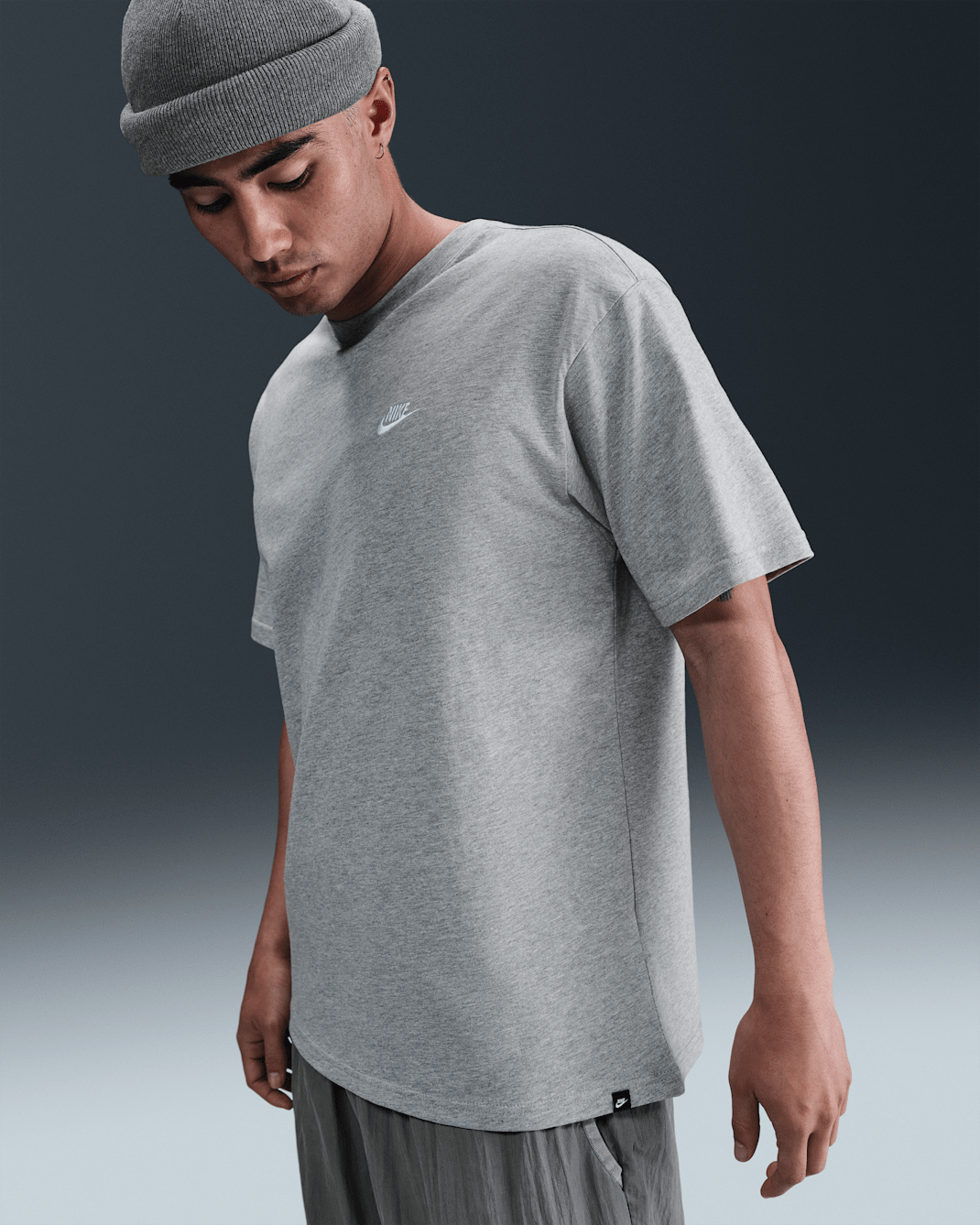 나이키 스포츠웨어 클럽 남성 티셔츠 - 다크 그레이 헤더