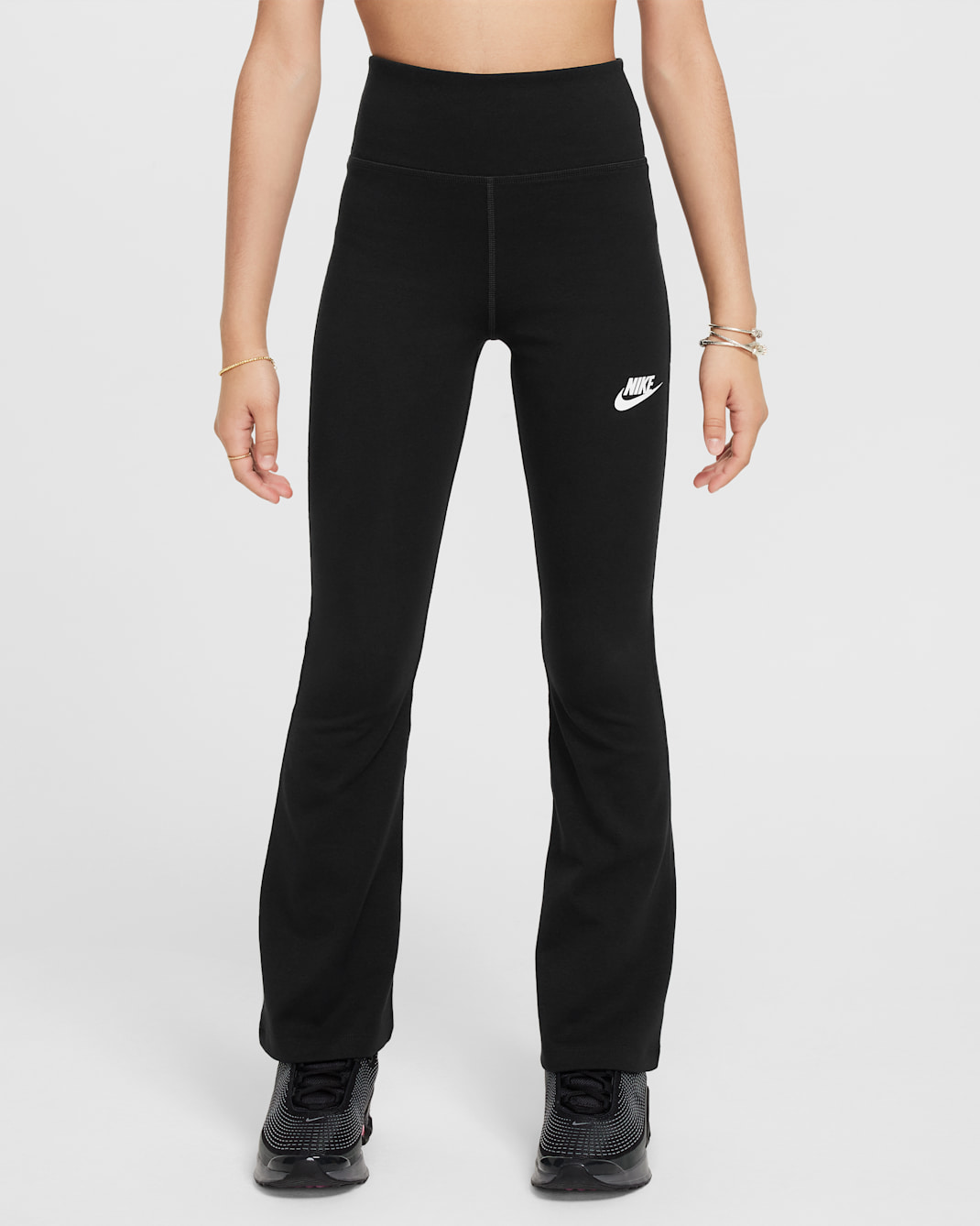 Dívčí zvonové legíny Nike Sportswear Classic s vysokým pasem - Černá/Bílá