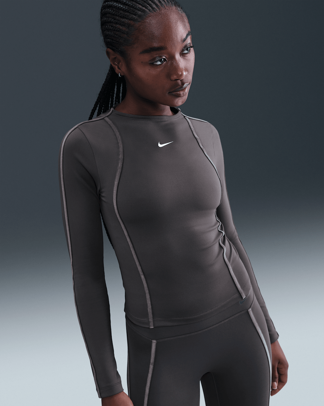 Langærmet Nike One Fitted Dri-FIT-trøje til kvinder - Thunder Grey/hvid