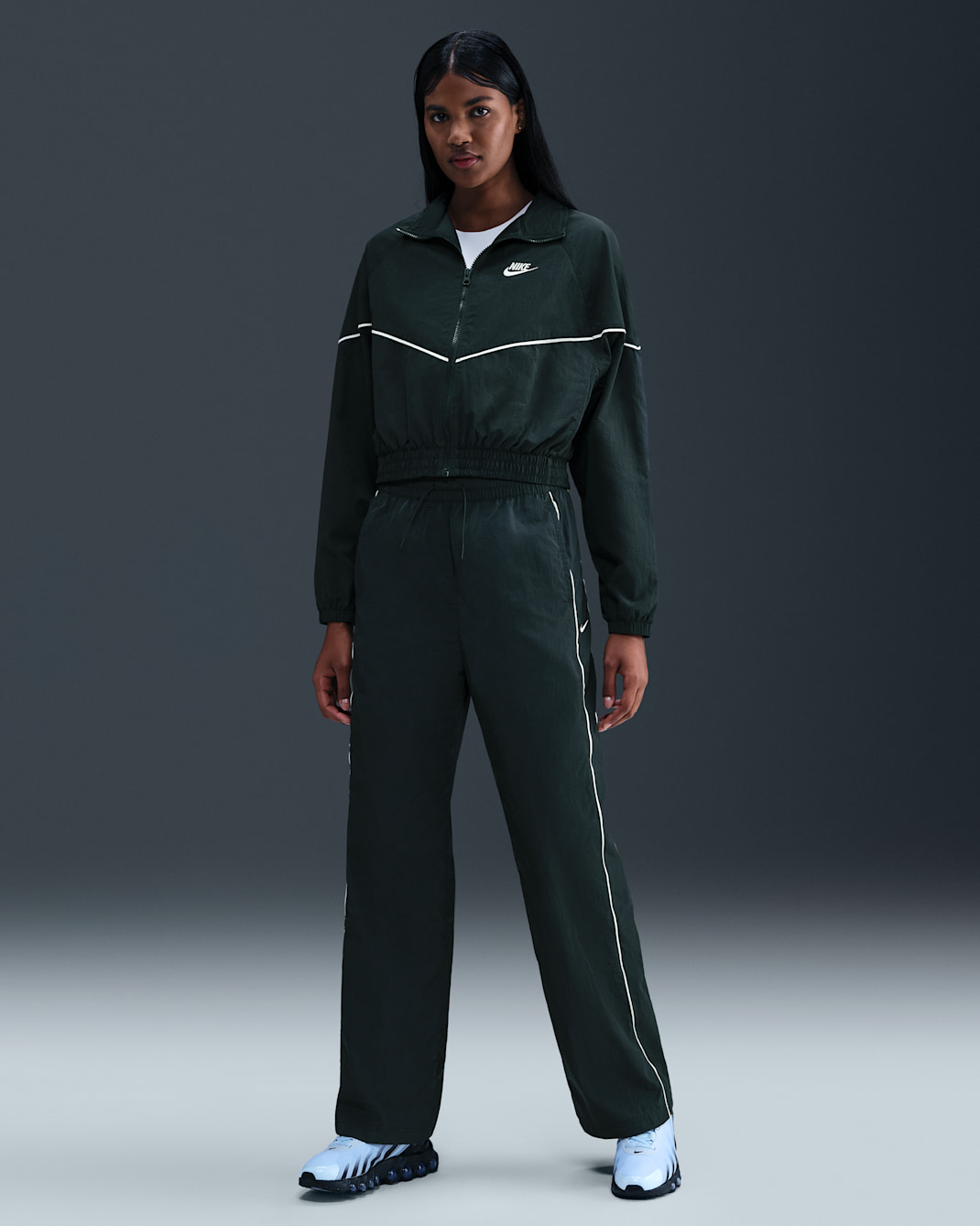 Nike Windrunner Women's High-Waisted Woven Open-Hem Trousers - Seaweed/Sail/Sail
