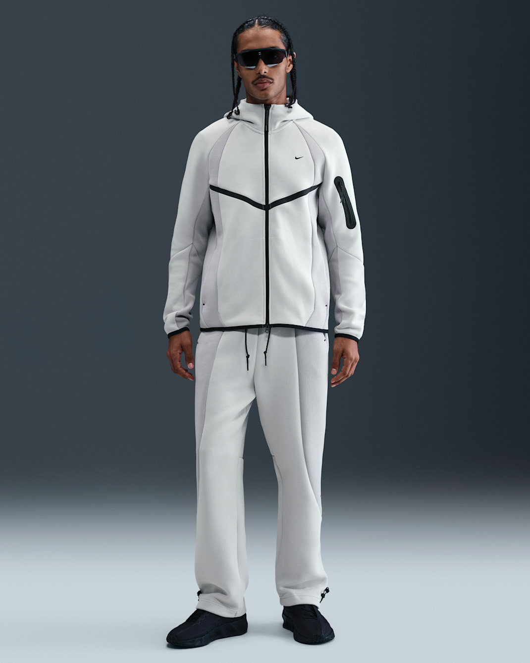 Nike Tech Men's Color-Block Open-Hem Fleece Pants - Light Silver/Light Smoke Grey/Black