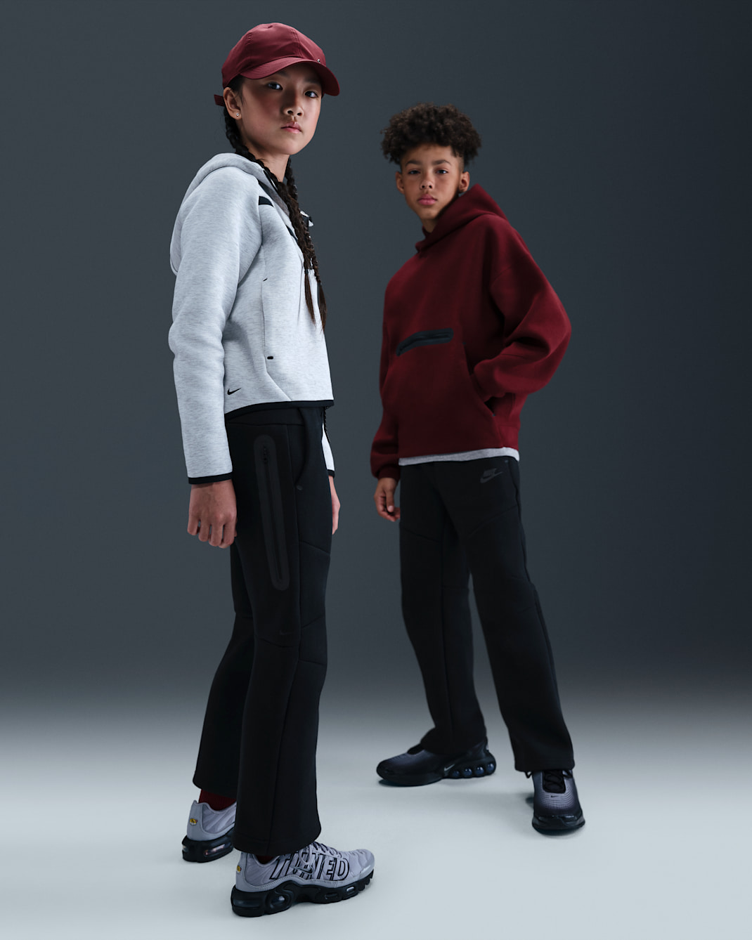 Nike Sportswear Tech Fleece Big Kids' (Boys') Open-Hem Trousers - Black/Black