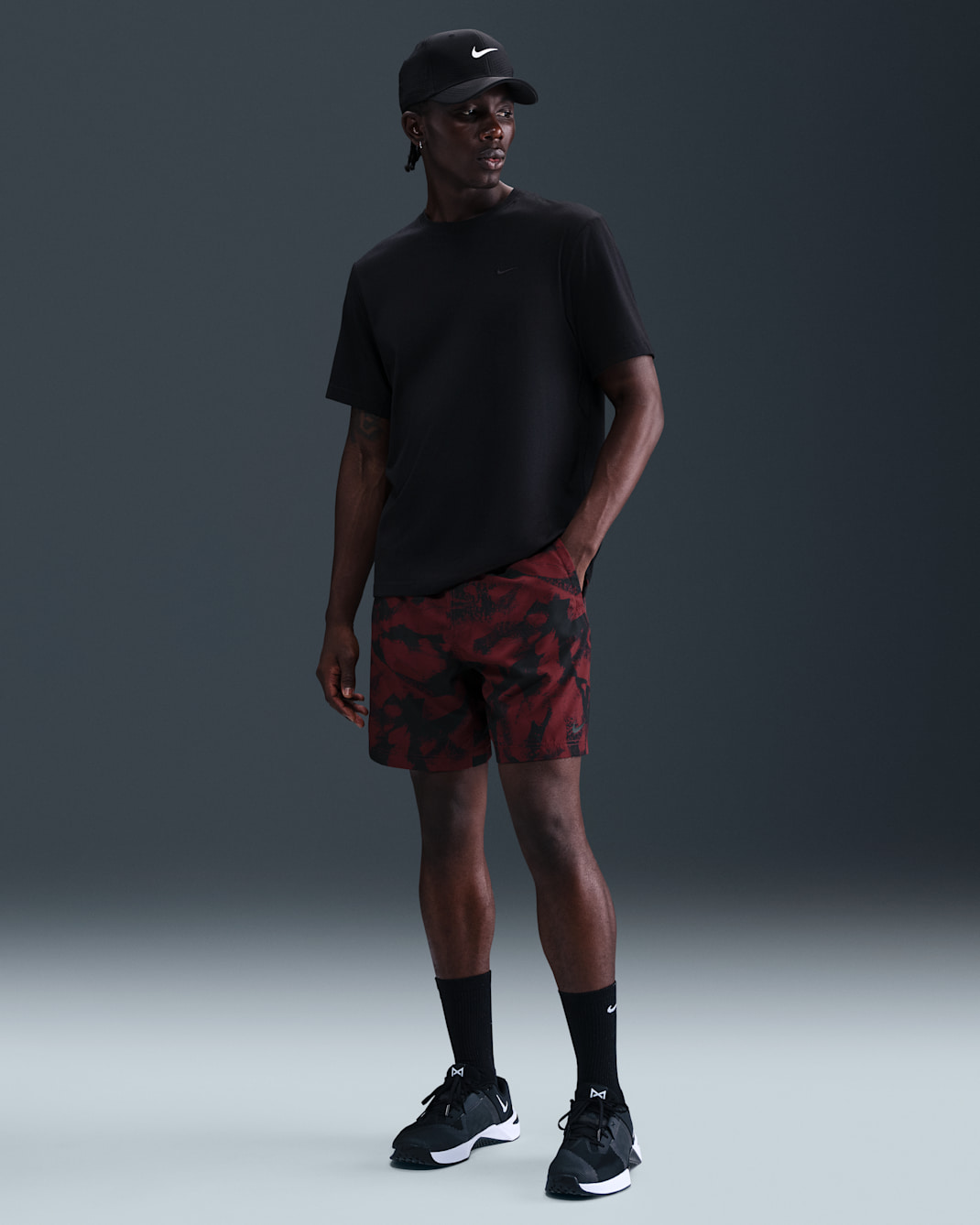 Nike Form Men's Dri-FIT 7" Unlined Versatile Shorts - Dark Team Red/Black