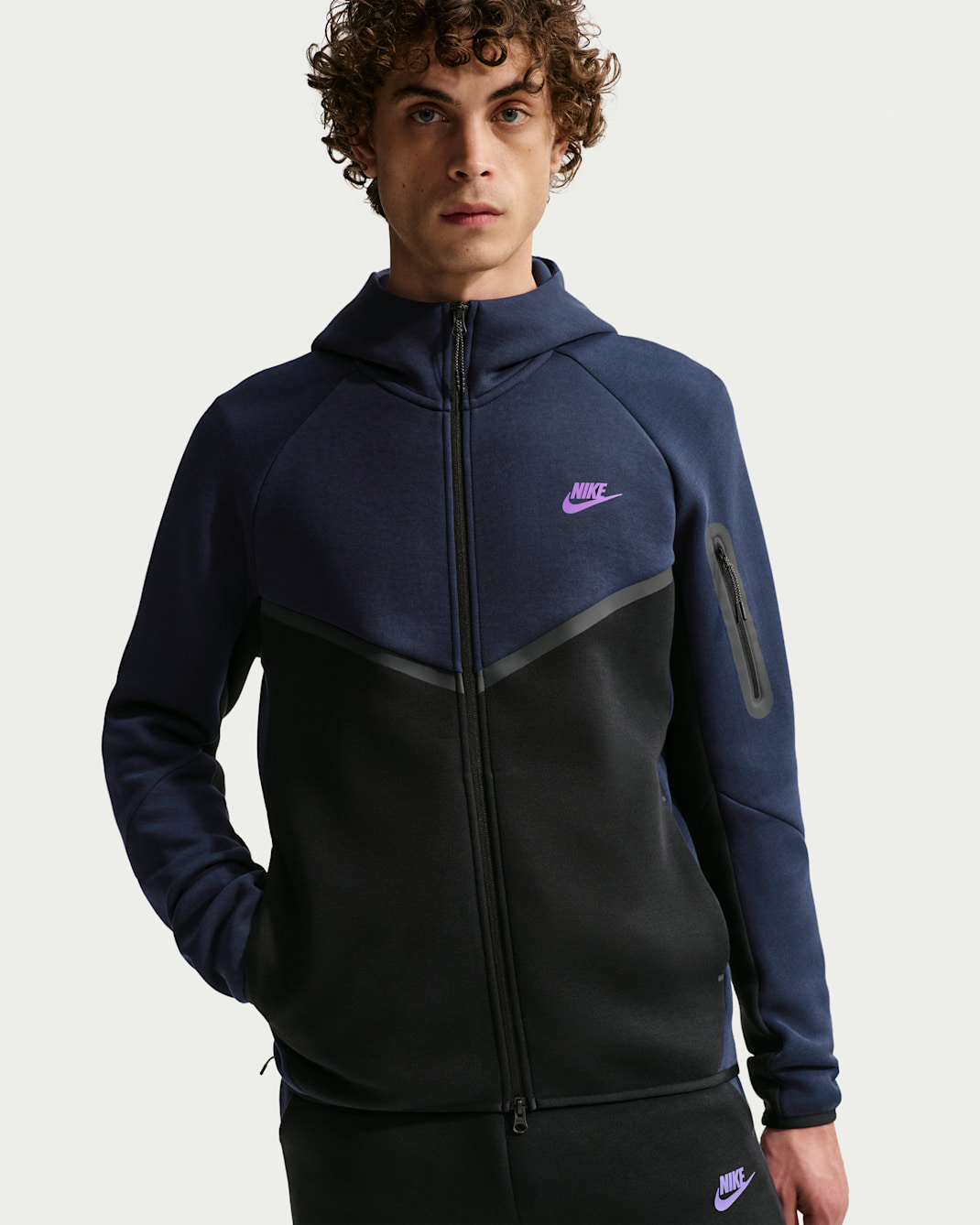 Fleecejacka Nike Tech Windrunner med hel dragkedja för män - Obsidian/Svart/Bright Violet