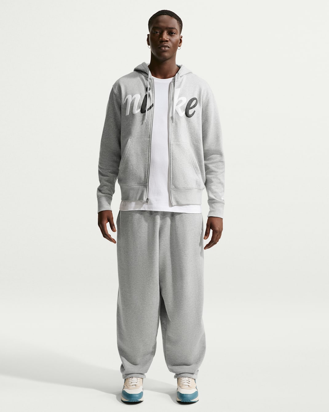 Nike Sportswear Club Men's Oversized French-Terry Trousers - Dark Grey Heather/Light Smoke Grey/White
