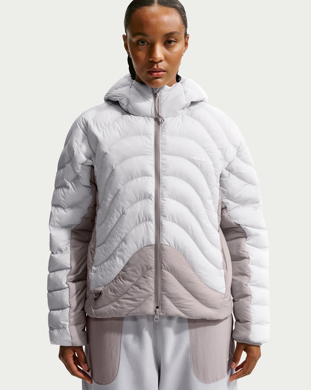 Nike ACG "Lava Flow" Women's Therma-FIT ADV Jacket - Photon Dust/Grey Fog/Photon Dust/Summit White