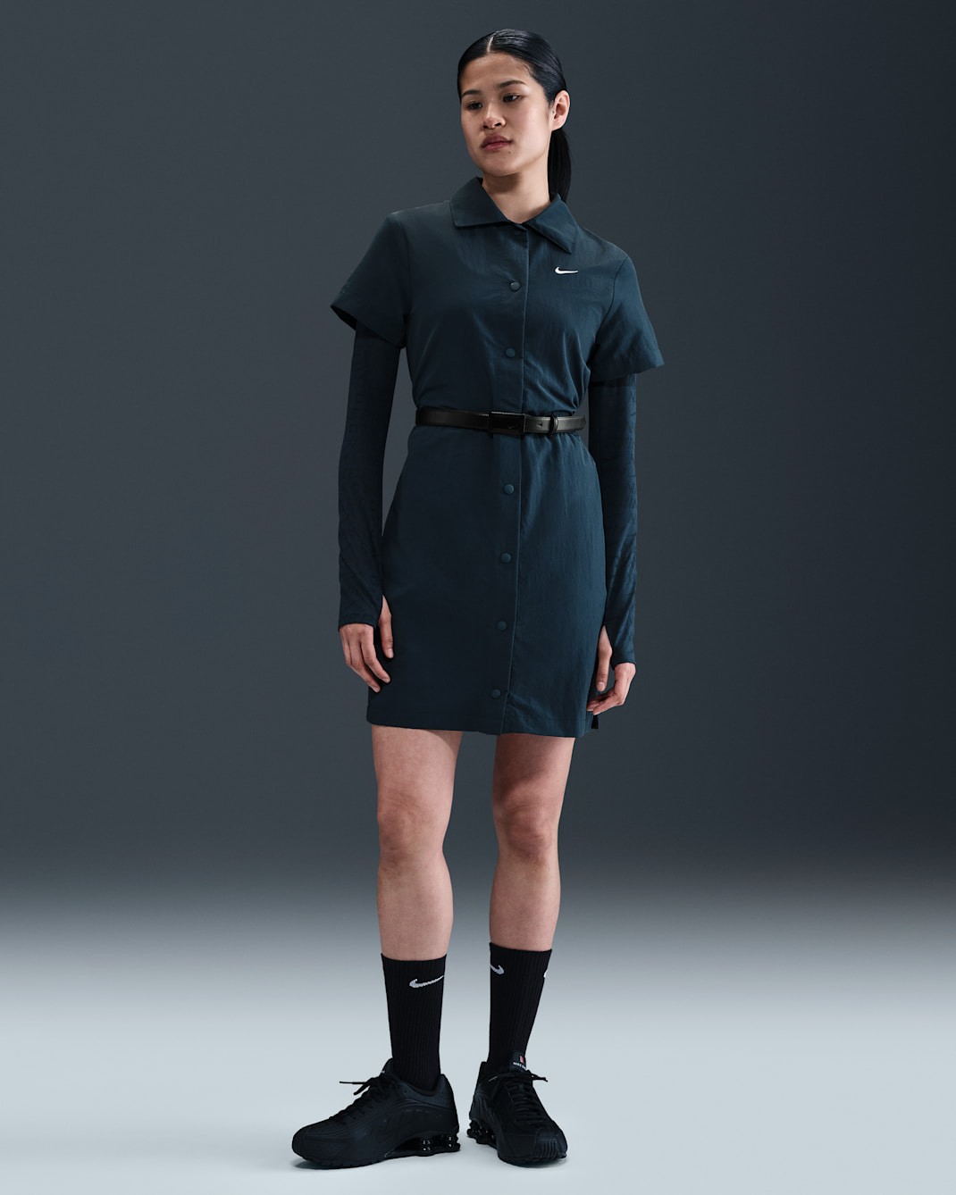 나이키 스포츠웨어 에브리씽 우븐 여성 반팔 미니 드레스 - 아머리 네이비/화이트