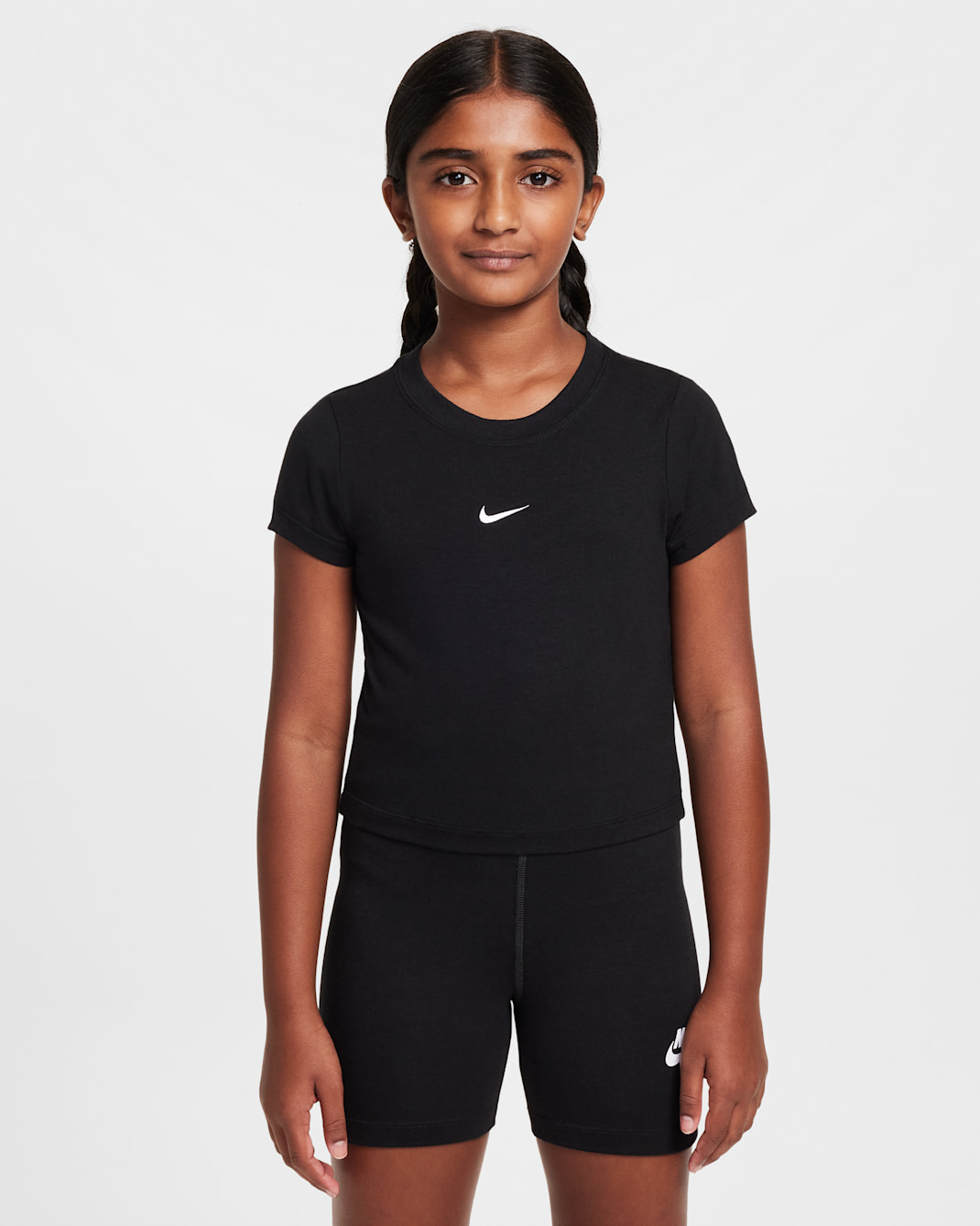 Nike Sportswear Big Kids' (Girls') Cropped T-Shirt - Black