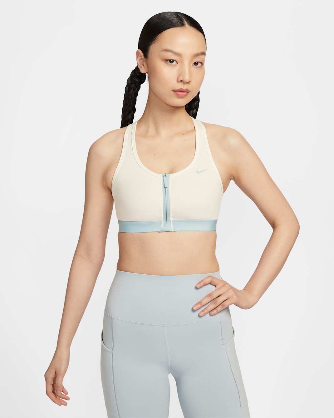 Nike Swoosh Women's Medium-Support Padded Zip-Front Sports Bra - Sail/Ocean Bliss