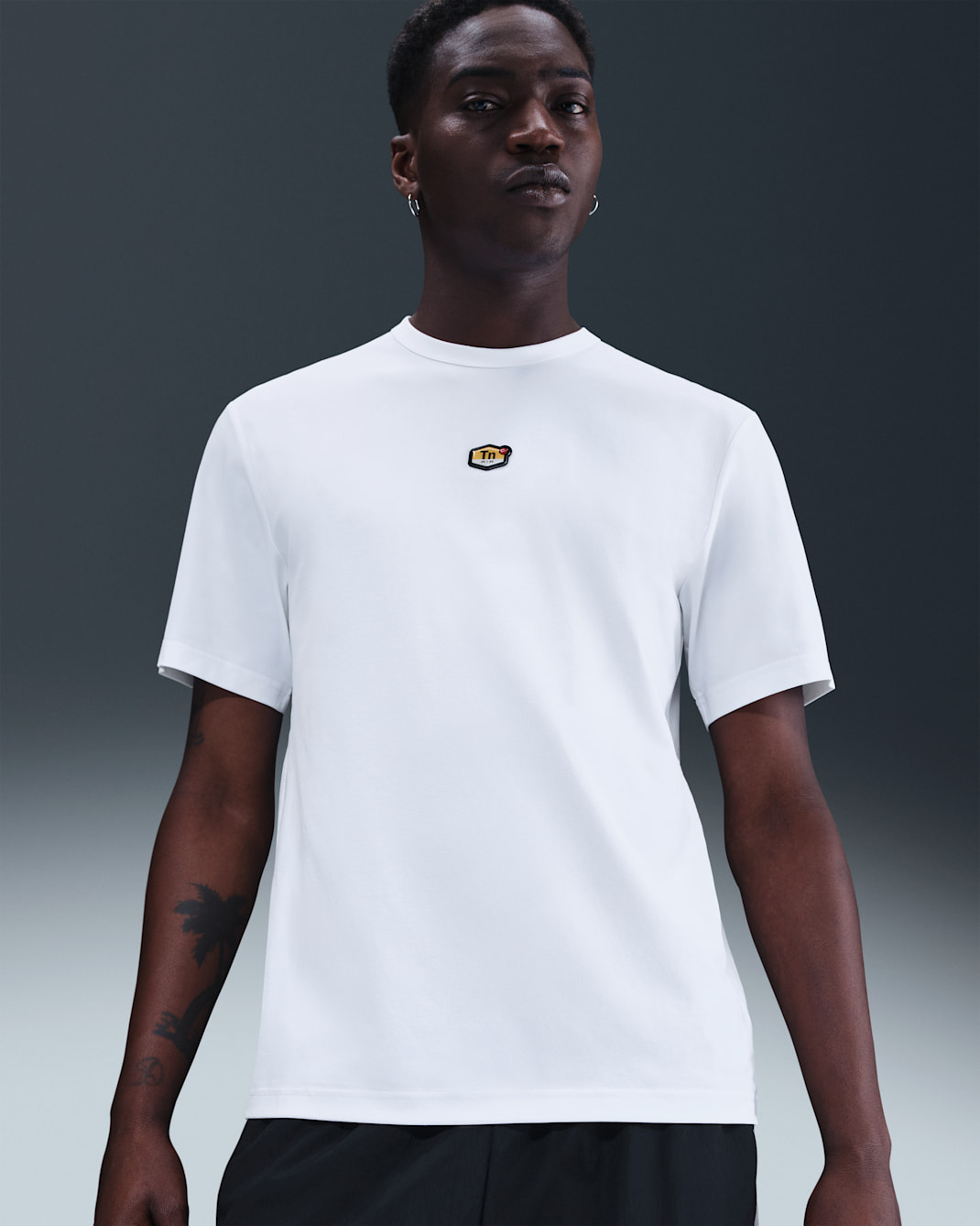 ナイキ スポーツウェア メンズ Tシャツ - ホワイト/ブルーチル