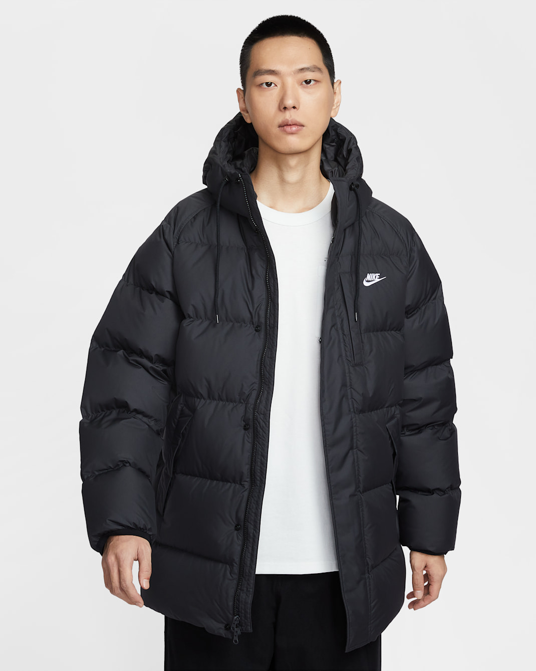 나이키 스포츠웨어 클럽 남성 써마 핏 파카 - 블랙/화이트
