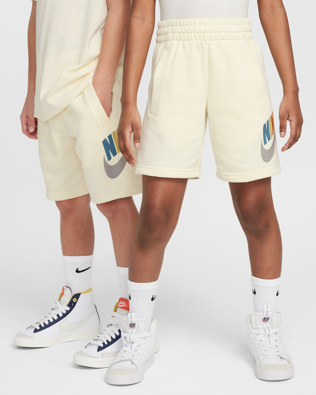 Nike Sportswear Club Fleece Older Kids' French Terry Shorts - Coconut Milk
