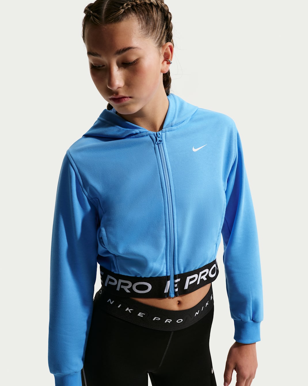 Sudadera con gorro Dri-FIT de cierre completo para niña talla grande Nike Pro Fleece - Azul universitario/Azul universitario/Negro/Blanco