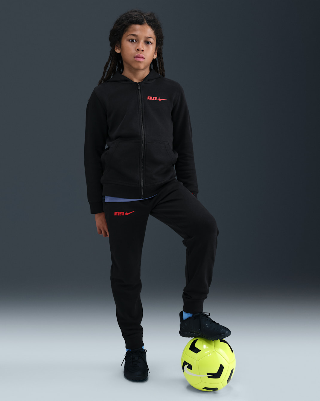 Atlético Madrid Club Older Kids' (Boys') Nike Football Joggers - Black/Sport Red