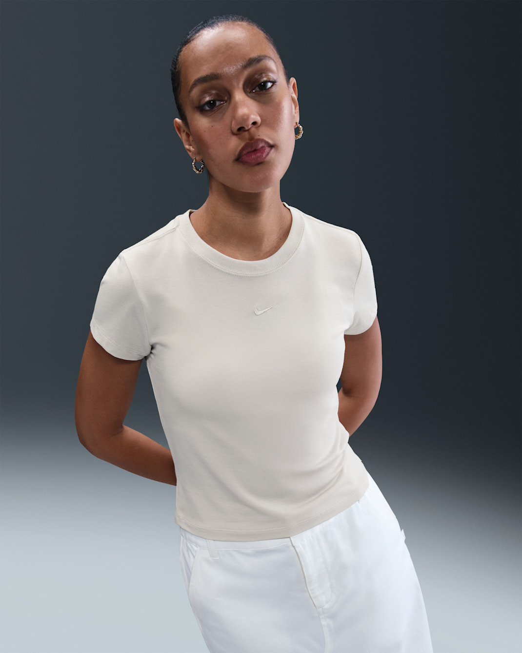 Nike Sportswear Chill Knit női póló - Light Bone