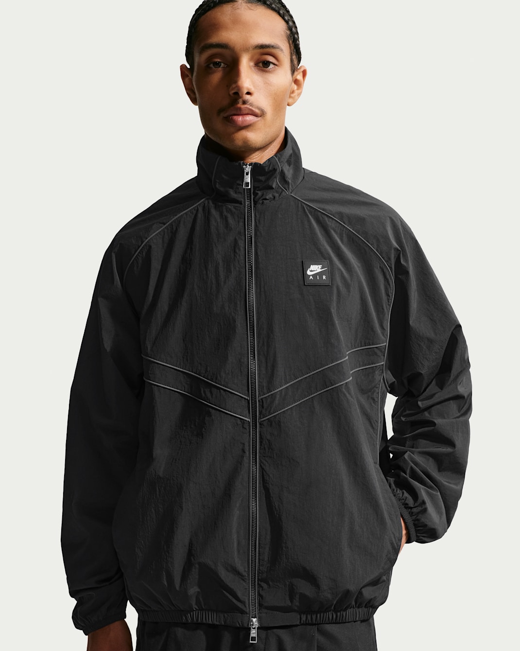 Chamarra deportiva Nike Air Windrunner para hombre - Negro