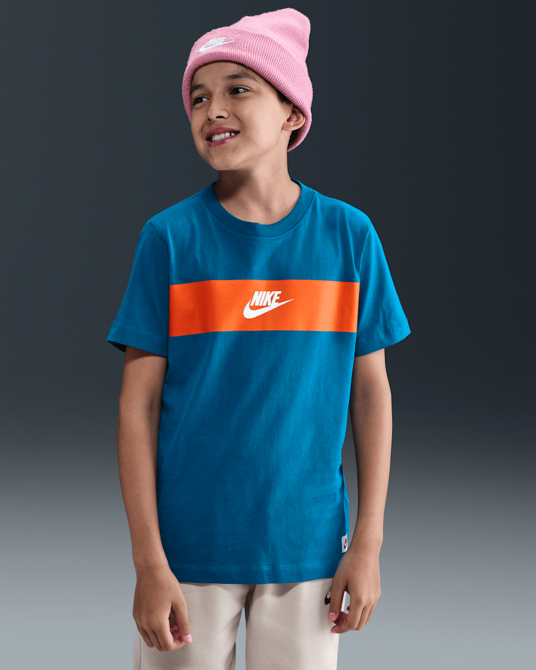 Nike Sportswear Older Kids' T-Shirt - Green Abyss