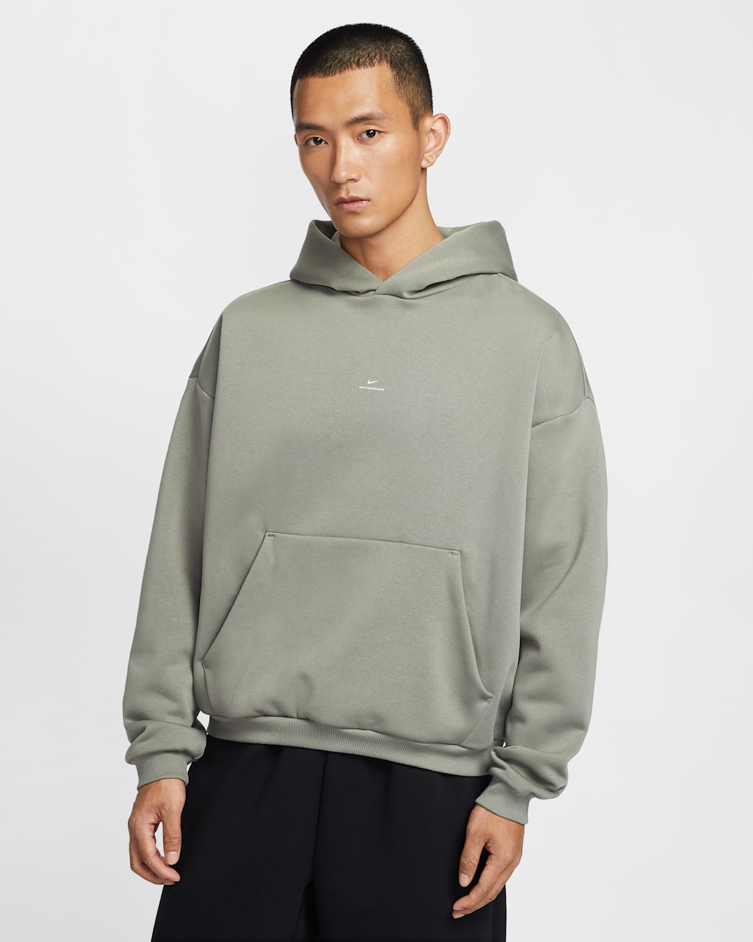 나이키 스탠다드 이슈 남성 써마 핏 브러시드 농구 풀오버 후디 - 다크 스투코/페일 아이보리