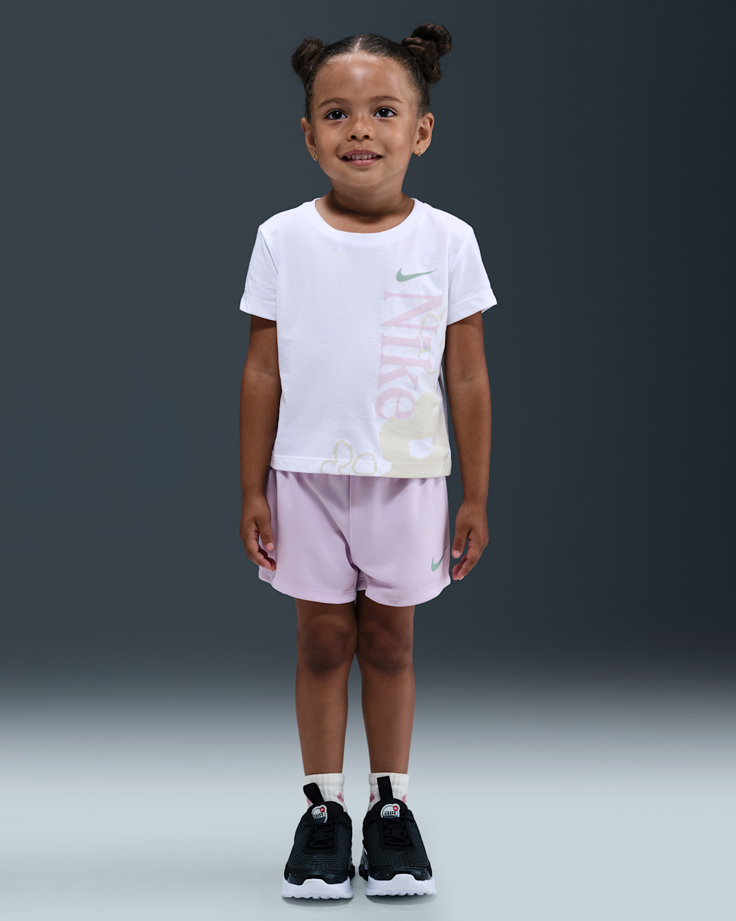 Conjunto de playera y shorts de malla infantil Nike Wild Flower - Muñeca