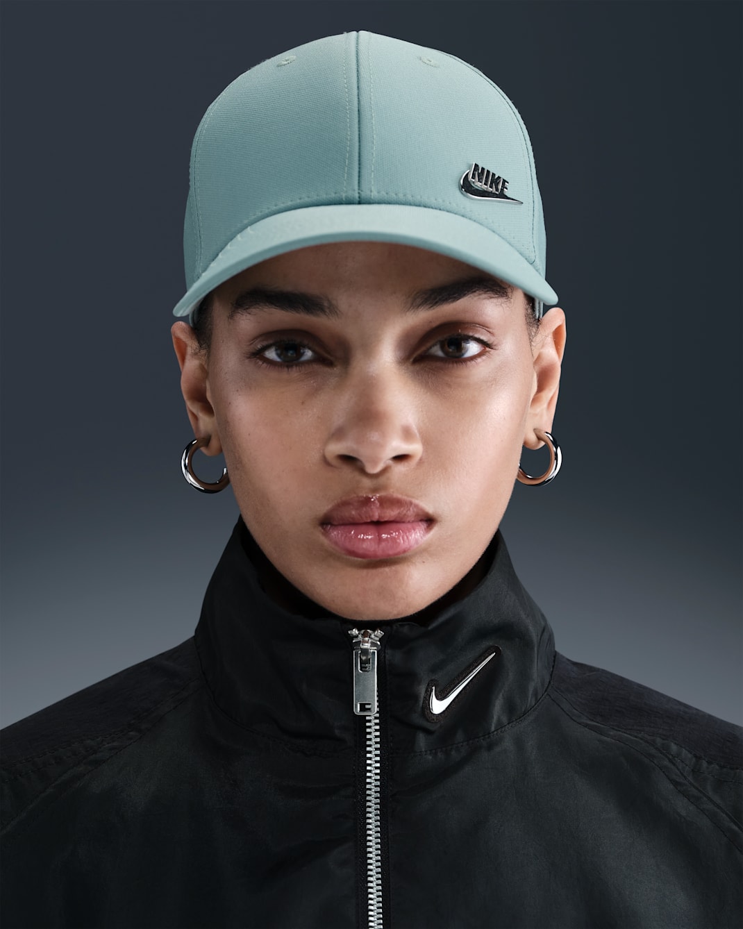 Nike Dri-FIT Club Structured Metal Logo Cap - Cannon/Metallic Silver