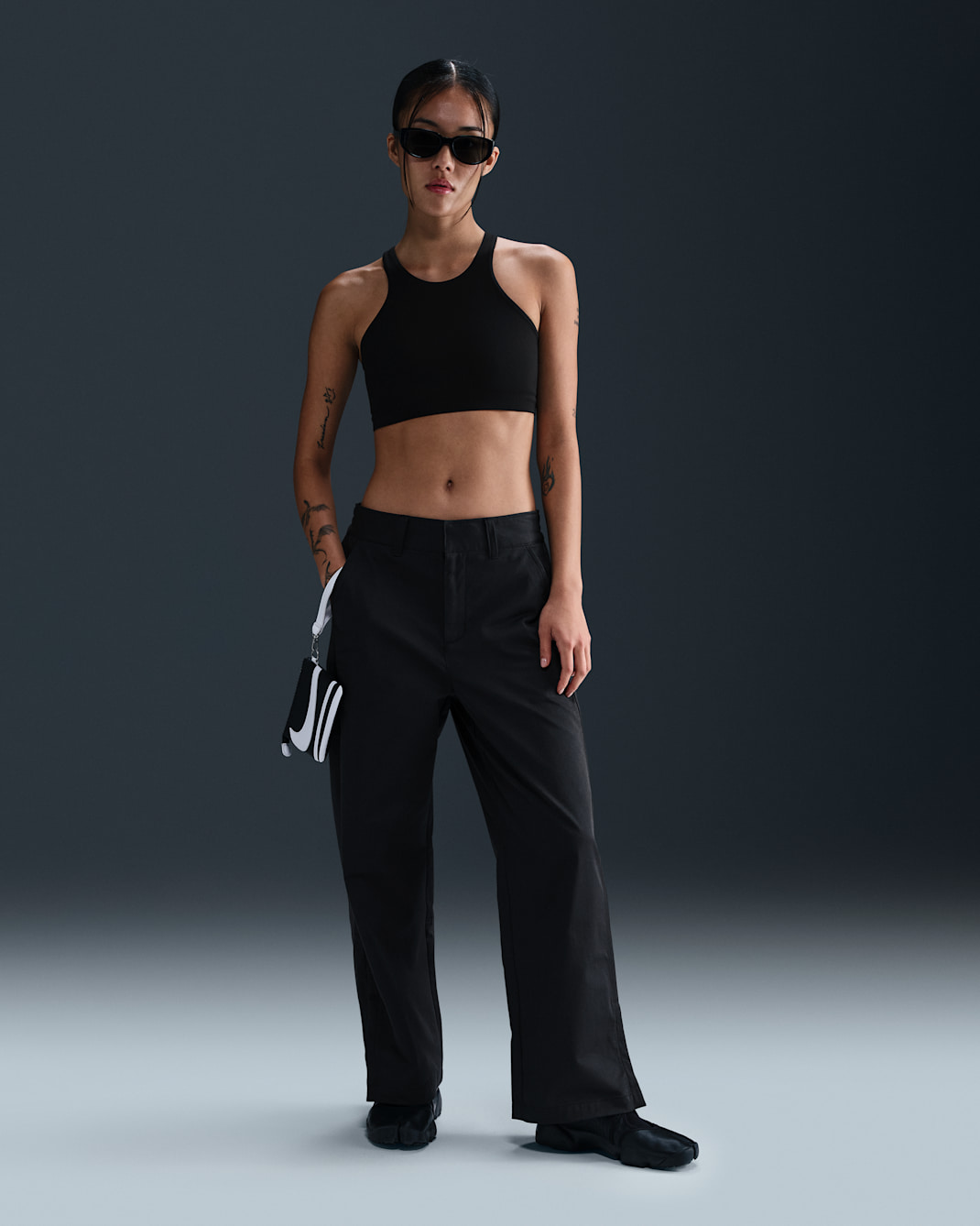 ナイキ スポーツウェア コレクション ウィメンズ ミッドライズ ツイル パンツ - ブラック/ブラック