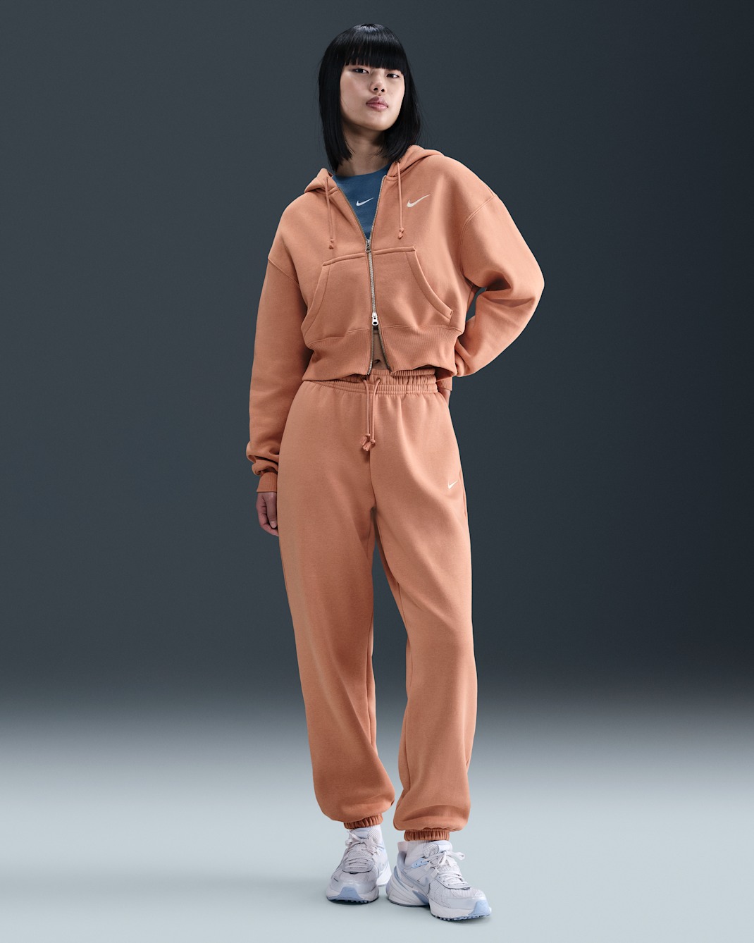 Nike Sportswear Phoenix Fleece Women's High-Waisted Oversized Tracksuit Bottoms - Rose Gold/Sail