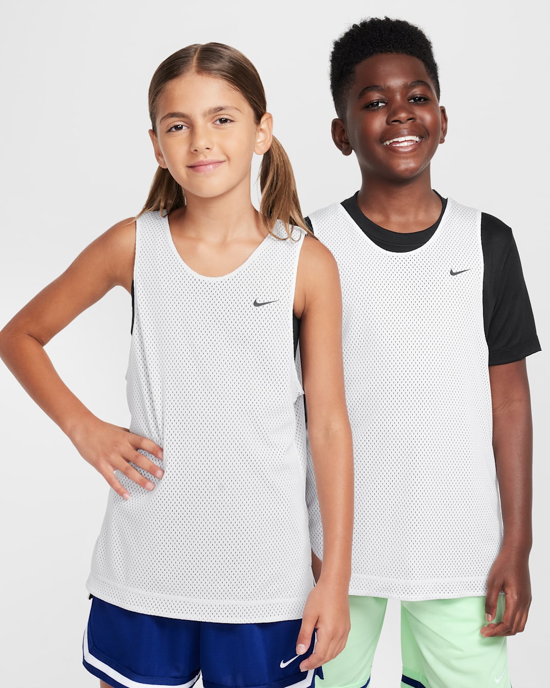 Nike Older Kids' Dri-FIT Reversible Shirt - White/Black/Black