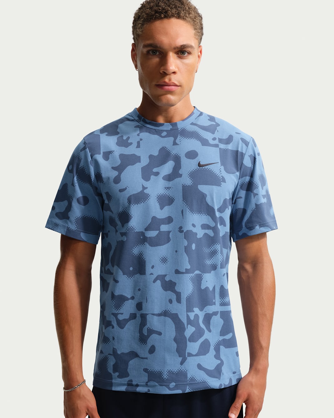 T-shirt da training Dri-FIT UV Nike Hyverse – Uomo - Work Blue/Diffused Blue/Nero