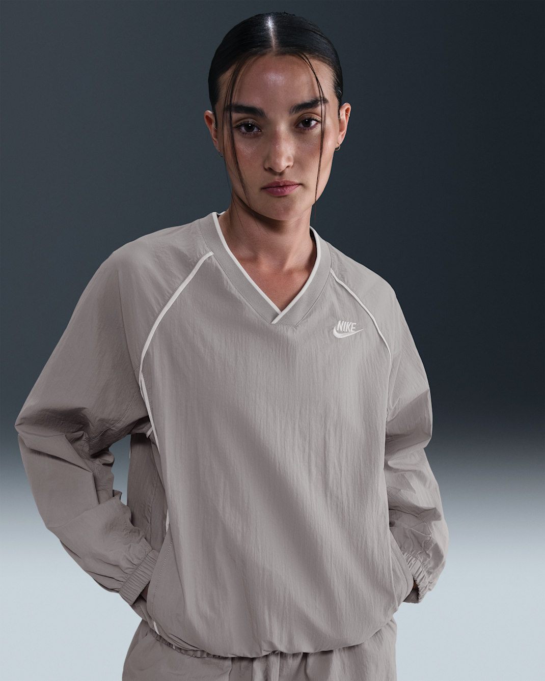 Nike Sportswear Windrunner Women's Pullover Top - College Grey/Sail