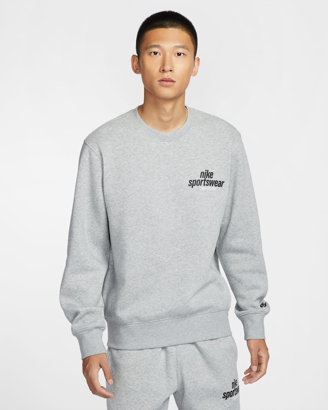 ナイキ クラブ メンズ フリース クルー - ダークグレーヘザー/ライトスモークグレー/ブラック