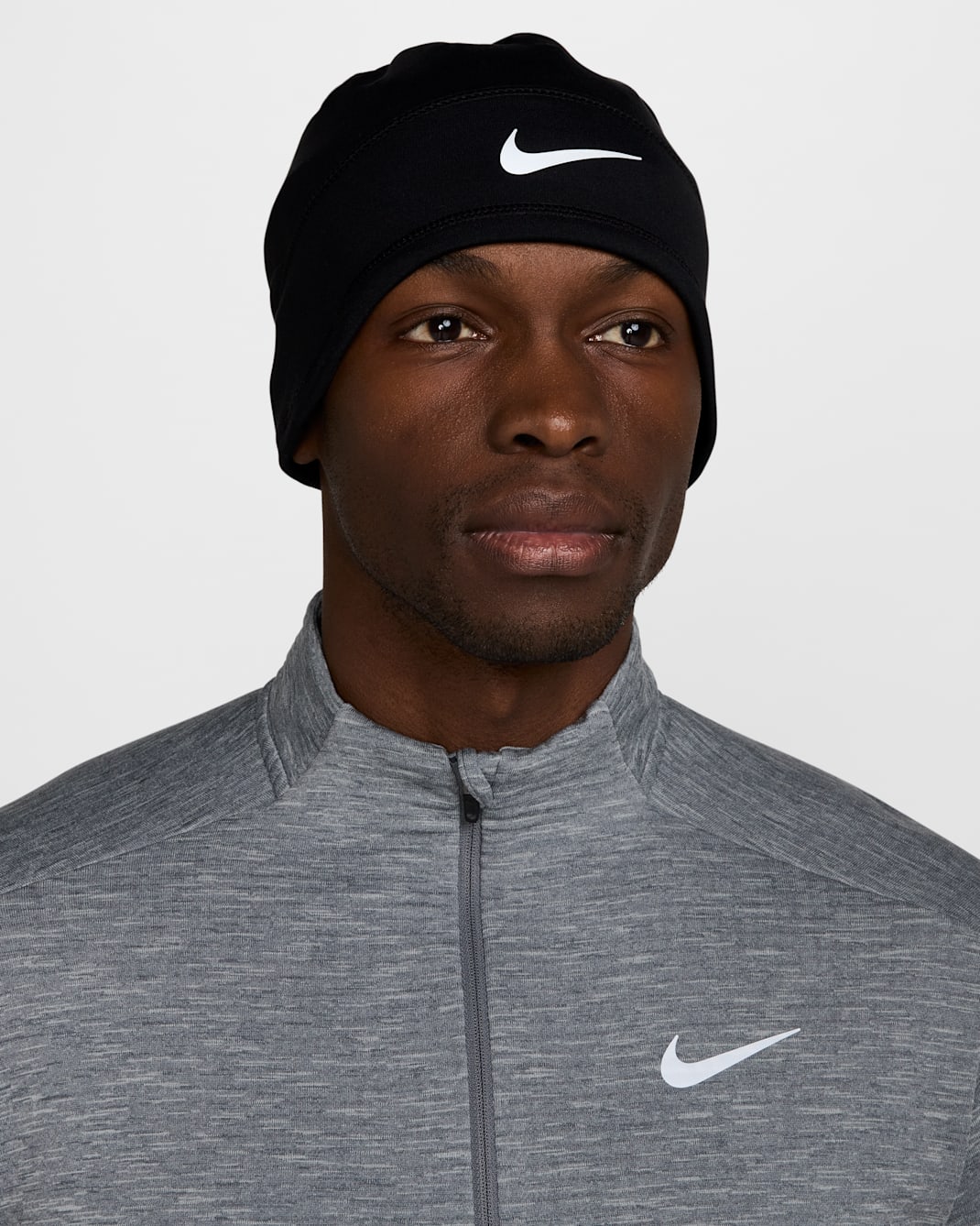 Gorro sin dobladillo Dri-FIT Nike Terra - Negro/Plata