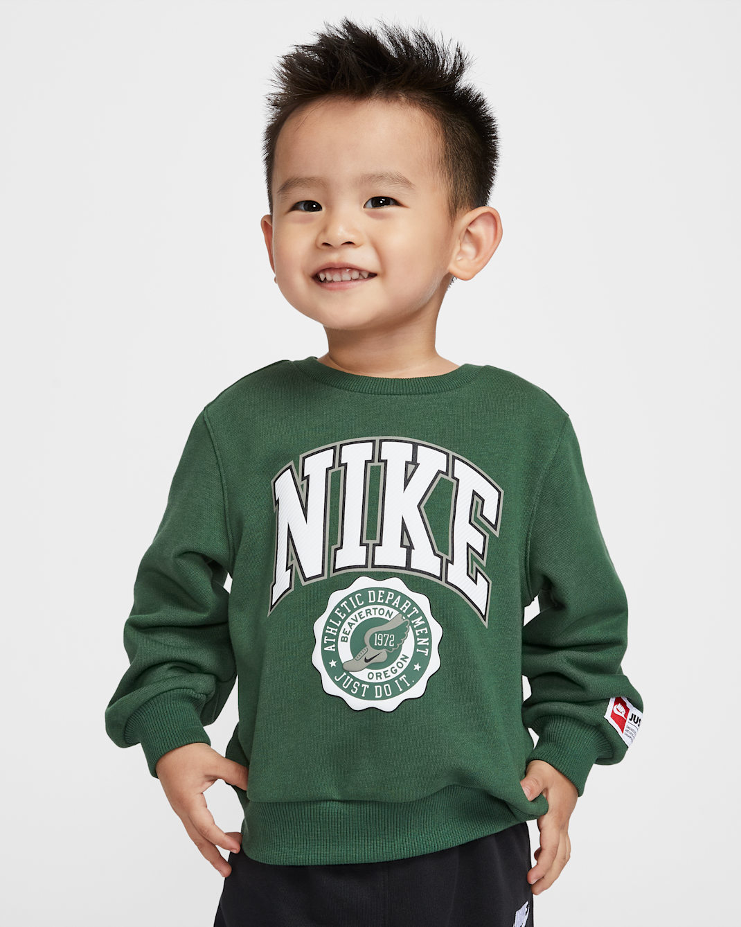 Nike Sportswear Toddler P.E. Sudadera de cuello redondo con gráfico - Abeto