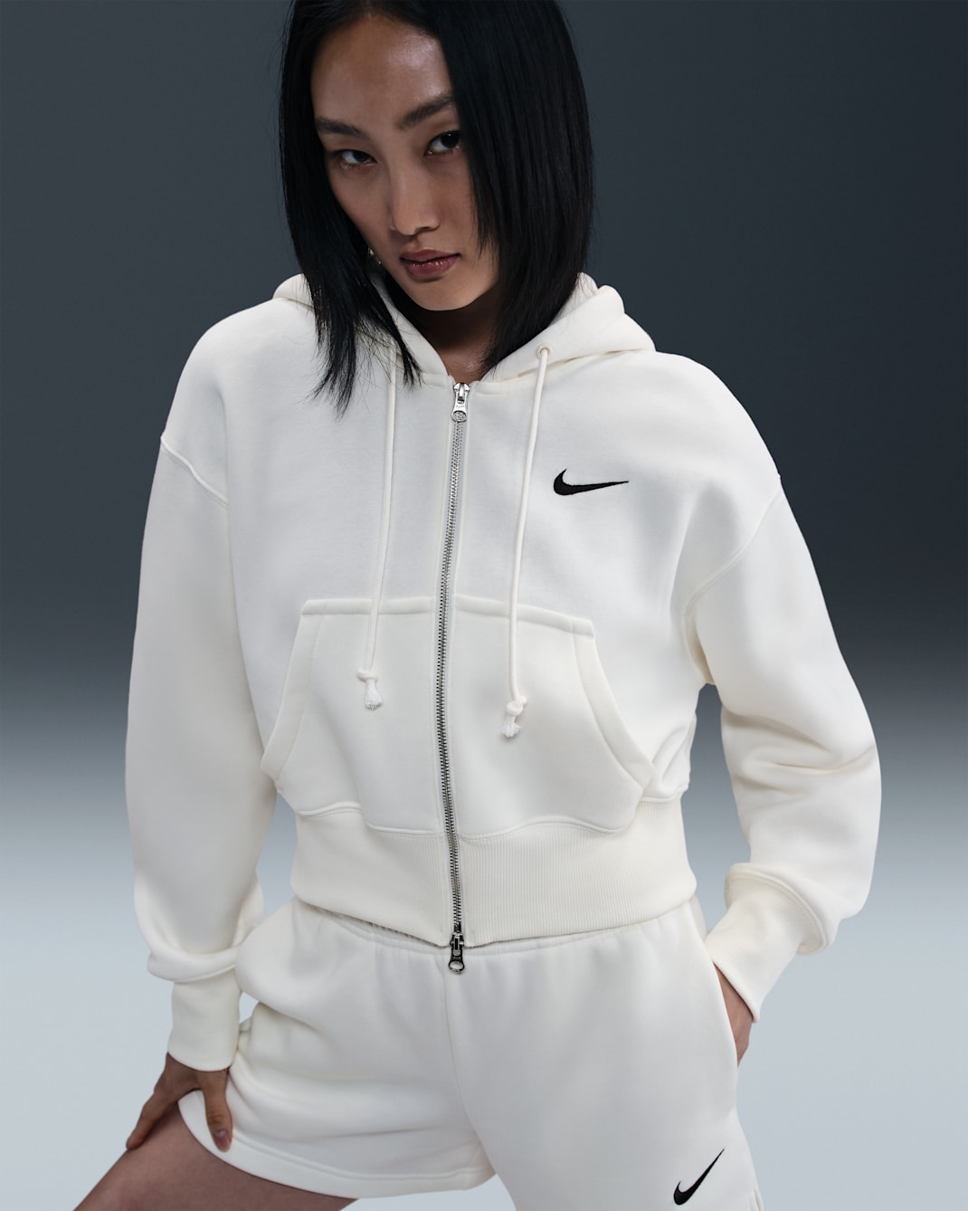 ナイキ スポーツウェア フェニックス フリース ウィメンズ ルーズ フルジップ クロップド パーカー - セイル/ブラック