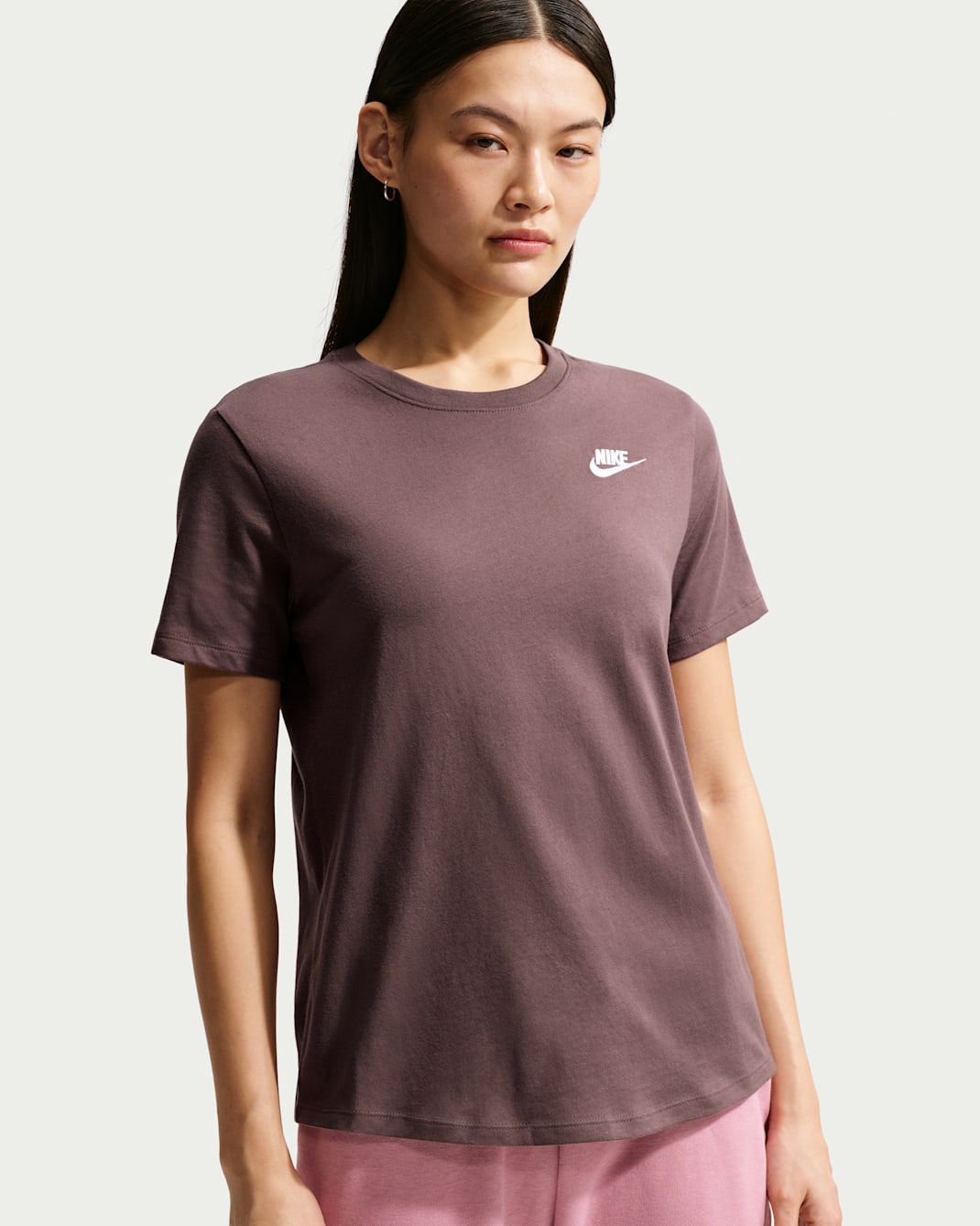 T-shirt Nike Sportswear Club Essentials para mulher - Tattoo/Branco